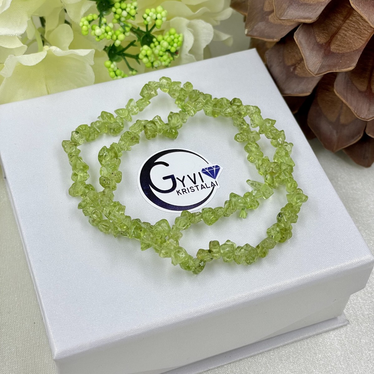 Peridoto ,,čipsiukų" apyrankė